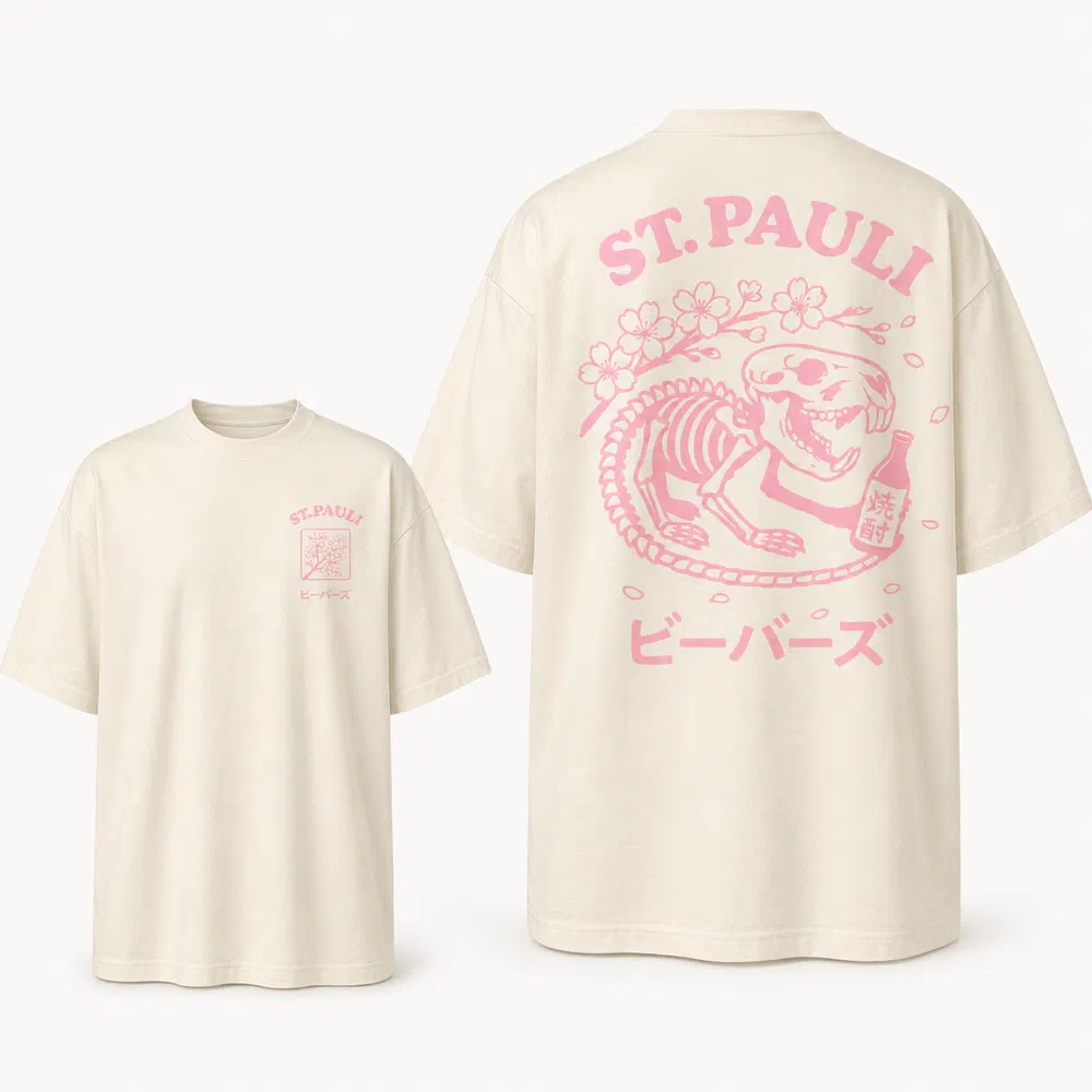 Cremefarbenes Oversize-Shirt mit rosa Print: Biberskelett, Kirschblütenzweig und japanische Schrift